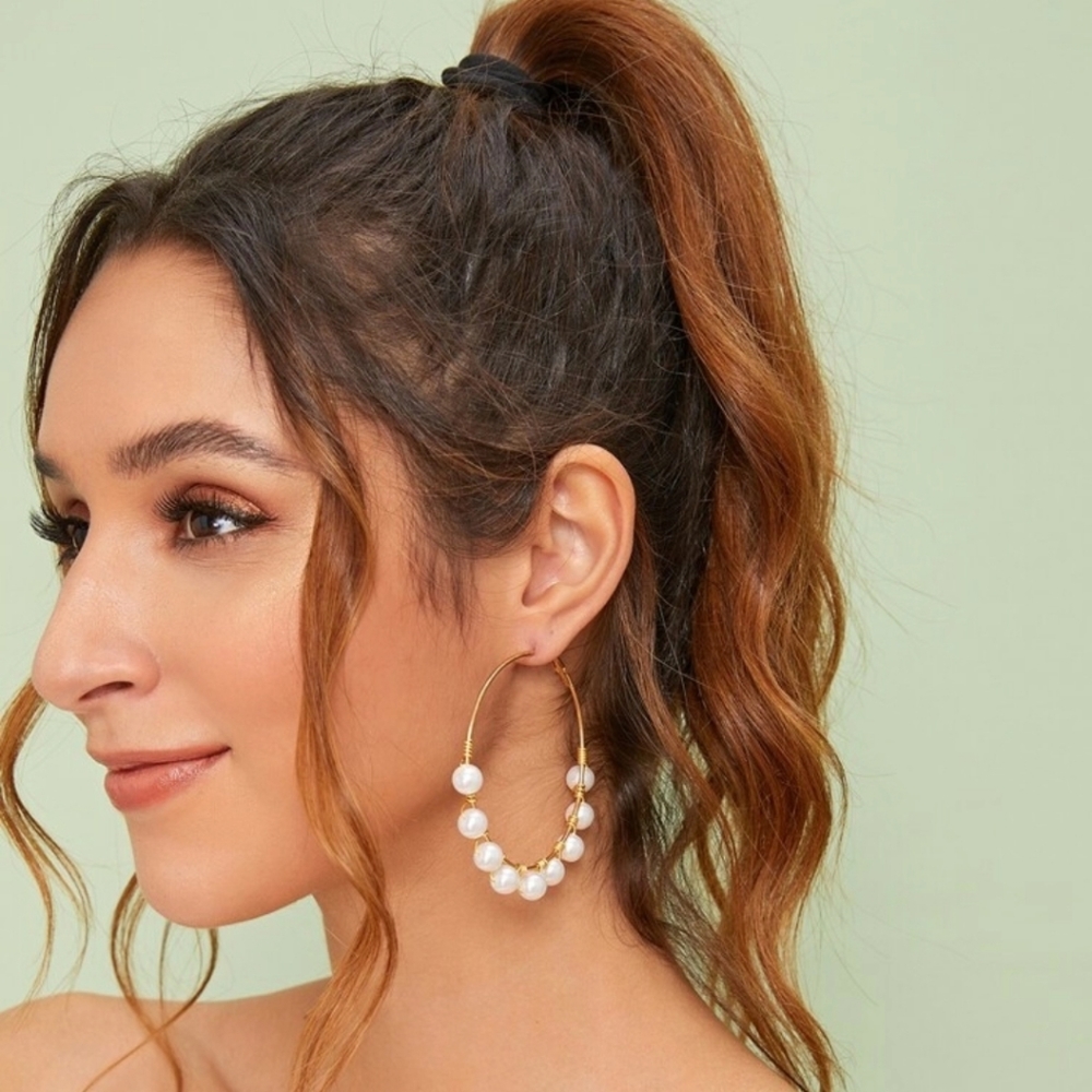 PEARL HOOP EARRINGS